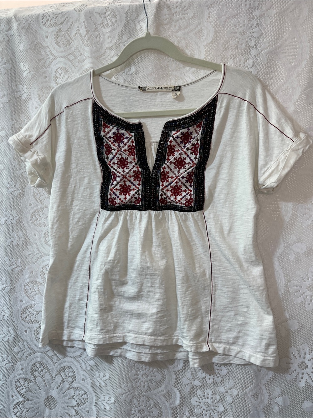 😻5for$15😻Chelsea & Violet Boho Embroidered White cotton tee S